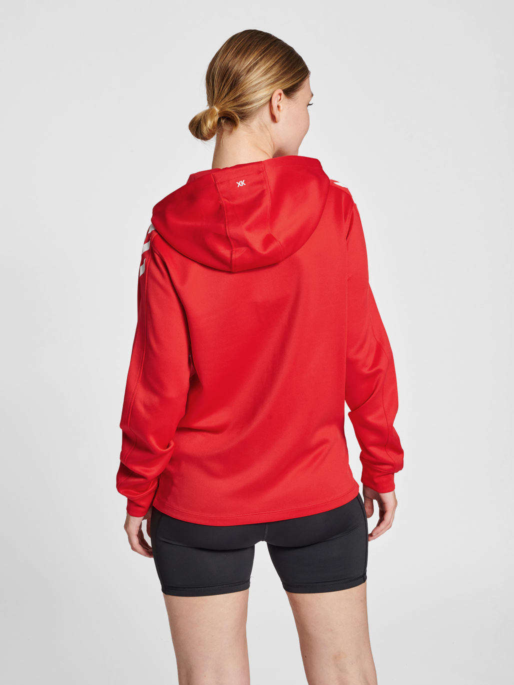 hmlCORE XK POLY ZIP HOOD SWEAT WOMA, TRUE RED, model
