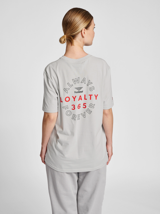 hmlLGC 365 T-SHIRT, HARBOR MIST, model