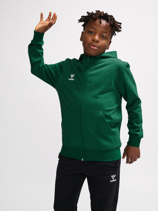 hmlGO 2.0 ZIP HOODIE KIDS, EVERGREEN, model