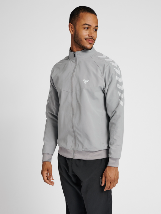 hmlGG12 TRACK JACKET, 1100, model