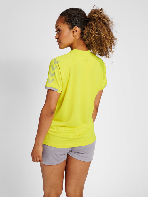 hmlGG12 ACTION JERSEY S/S WOMAN, 6724, model
