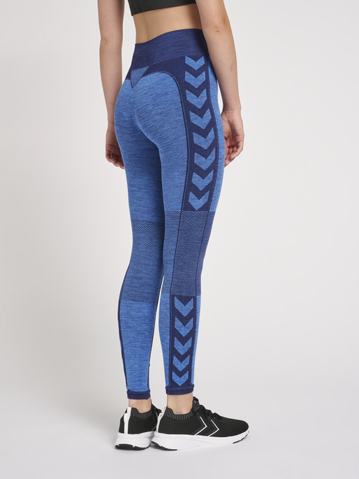 hmlCLEA SEAMLESS MID WAIST TIGHTS, INSIGNIA BLUE MELANGE, model