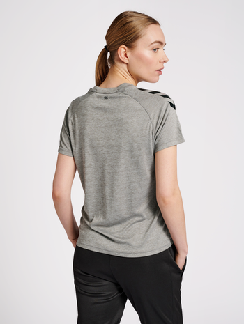 hmlCORE XK CORE POLY TEE  S/S WOMAN, GREY MELANGE, model