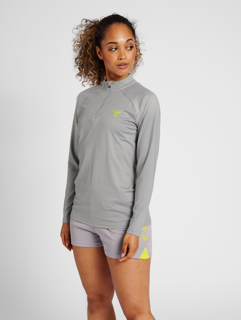 hmlGG12 TRAINING 1/2 ZIP SWEAT WOMAN, ALLOY, model