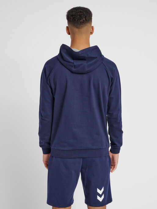 HMLGO COTTON LOGO HOODIE, MARINE, model