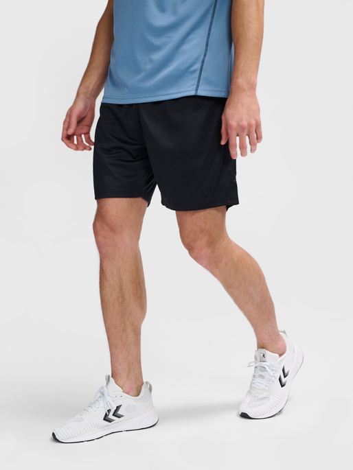 hmlACTIVE PL SHORTS, BLACK, model