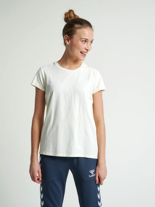 HMLISOBELLA T-SHIRT S/S, EGGNOG, model
