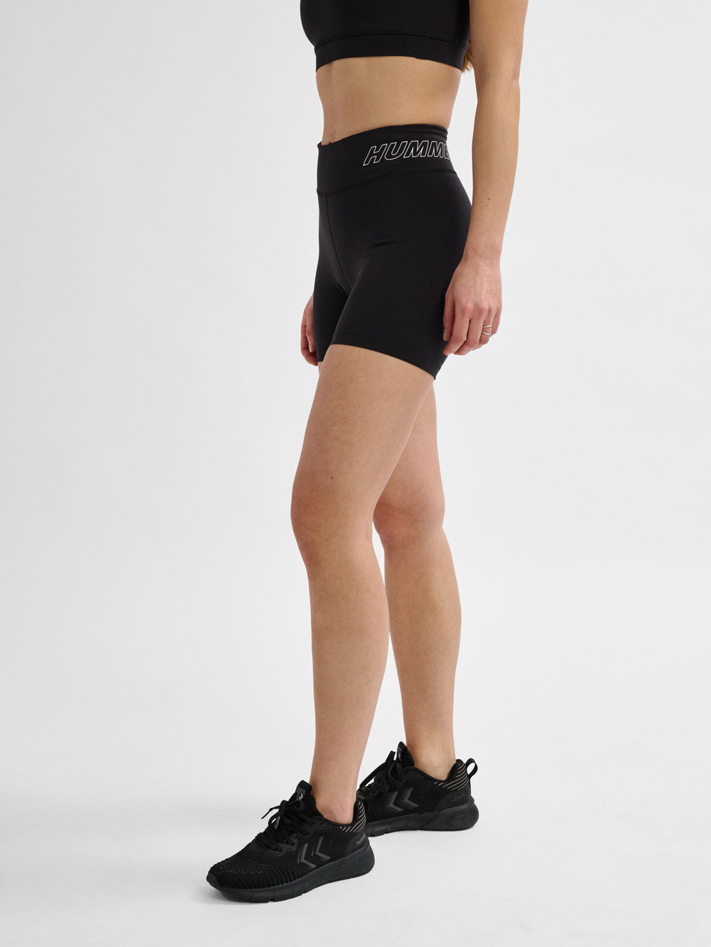 hmlTE FUNDAMENTAL MW TIGHT SHORTS, BLACK/WHITE, model