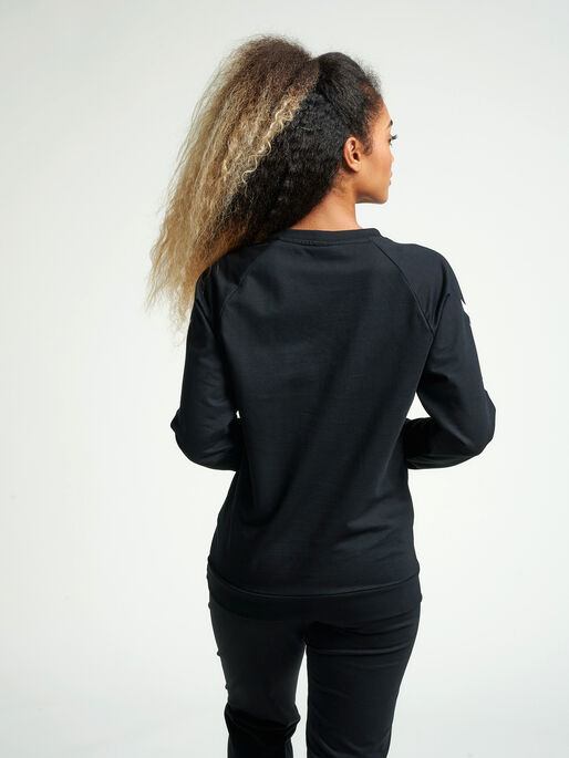 HUMMEL GO COTTON SWEATSHIRT WOMAN, BLACK, model
