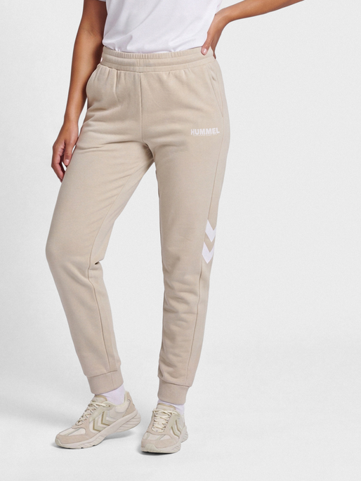 hmlLEGACY WOMAN TAPERED PANTS PLUS, PUMICE STONE, model