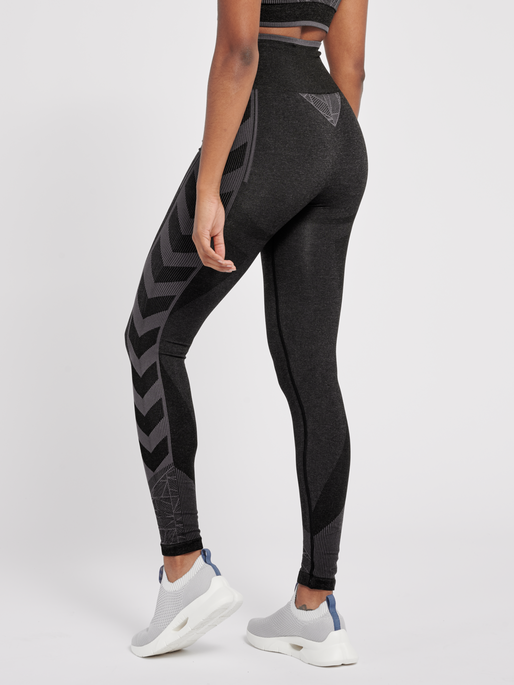 hmlMT ENERGY SEAMLESS HW TIGHTS, BLACK, model