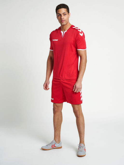 CORE SS POLY JERSEY, TRUE RED PRO, model