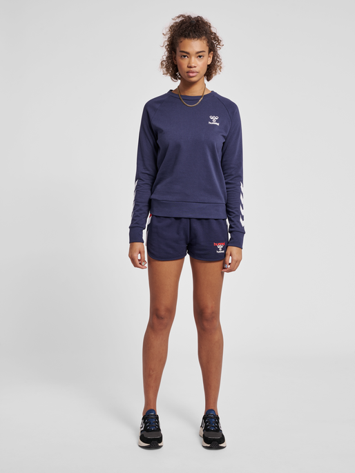 hmlNONI 2.0 SWEATSHIRT, 7666, model