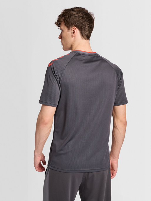 hmlPRO GRID TRAINING JERSEY S/S, 2166, model