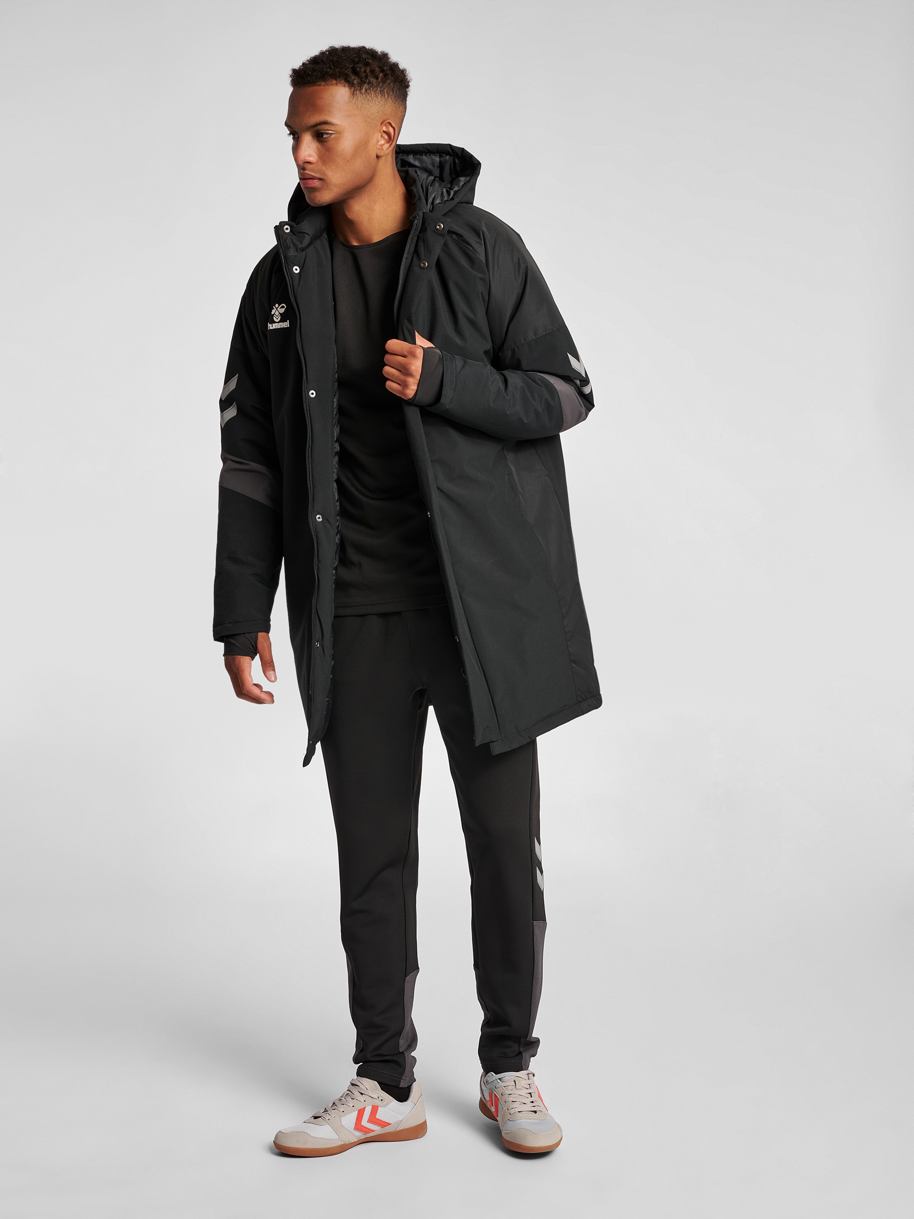 hummel LEAD BENCH JACKET - BLACK 