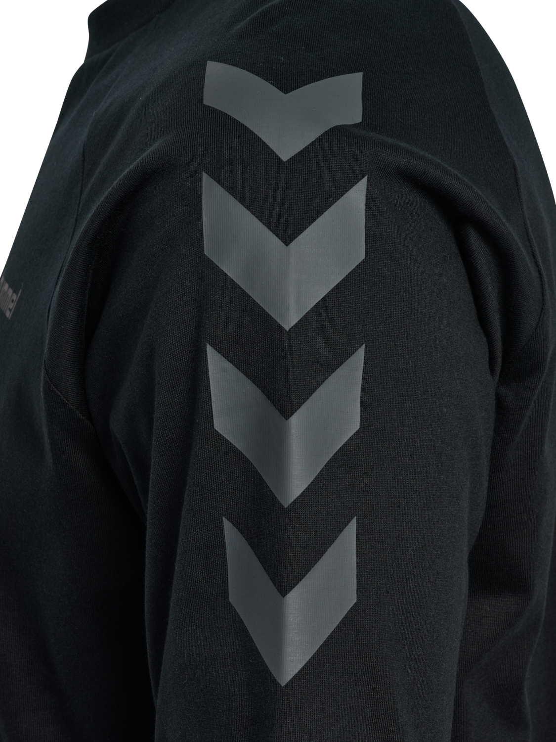 hmlKEEPER CHEVRON T-SHIRT S/S, BLACK, packshot