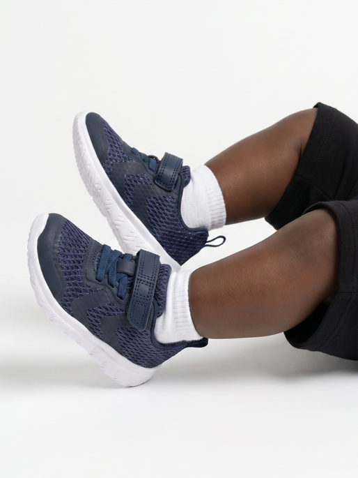 ACTUS ML RECYCLED INFANT, BLACK IRIS, model