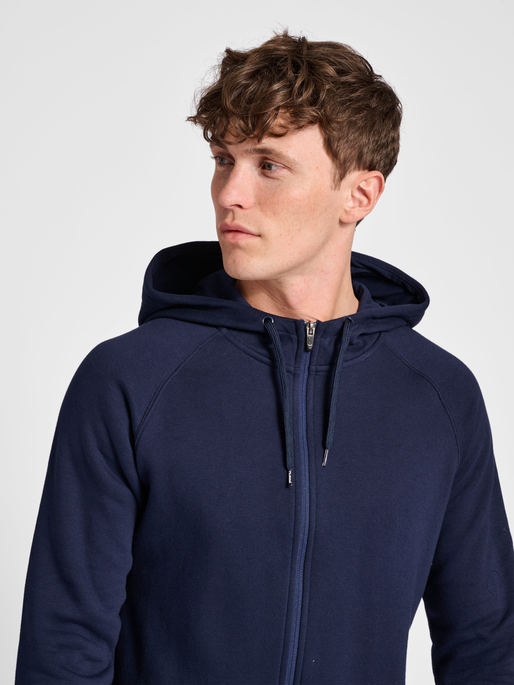 hmlRED HEAVY ZIP HOODIE, MARINE, model