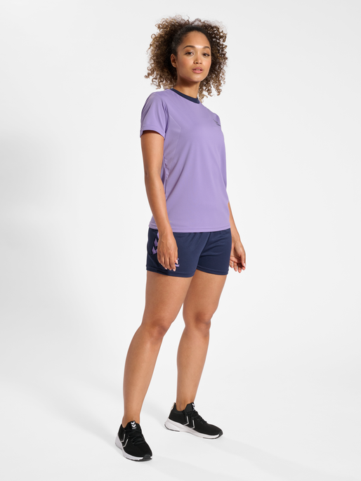 hmlSTALTIC POLY JERSEY S/S WOMAN, PAISLEY PURPLE, model