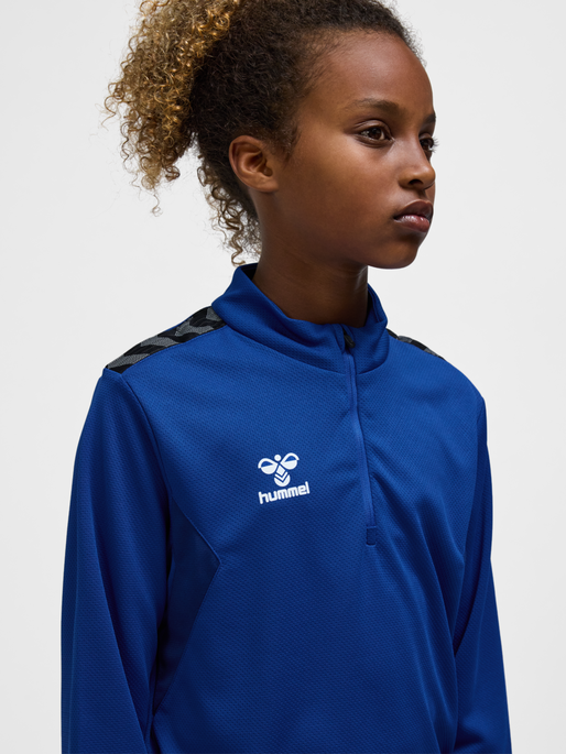 hmlAUTHENTIC HALF ZIP SWEAT KIDS, TRUE BLUE, model