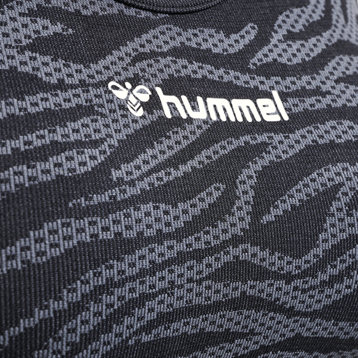 hmlMT SAGA SEAMLESS SPORTS TOP, BLACK/ASPHALT MELANGE, packshot