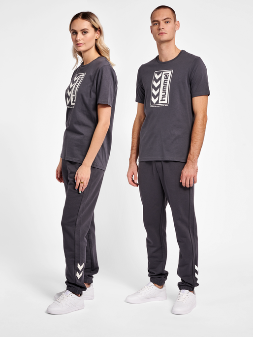 hmlLGC MANFRED REGULAR PANTS, 1525, model