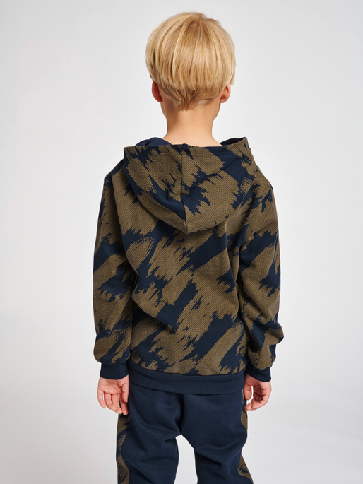 hmlZION HOODIE, 1009, model