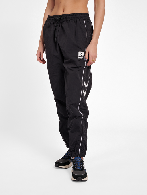 hmlLGC WALTER WOV REGULAR PANTS, BLACK, model