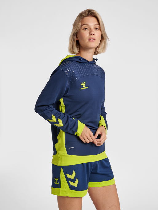 hmlLEAD WOMEN POLY HOODIE, DARK DENIM, model