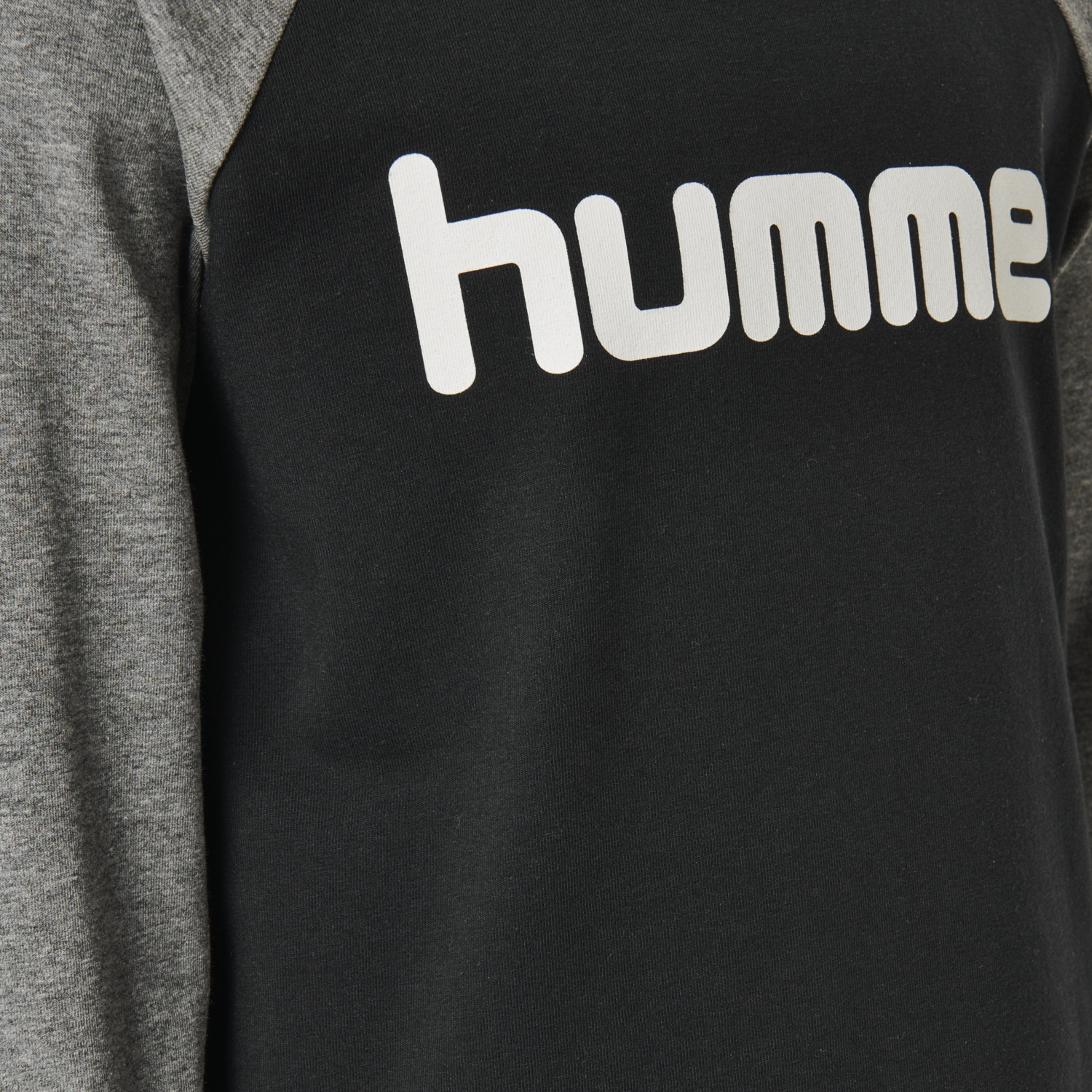 hmlBOYS T-SHIRT L/S, BLACK, packshot