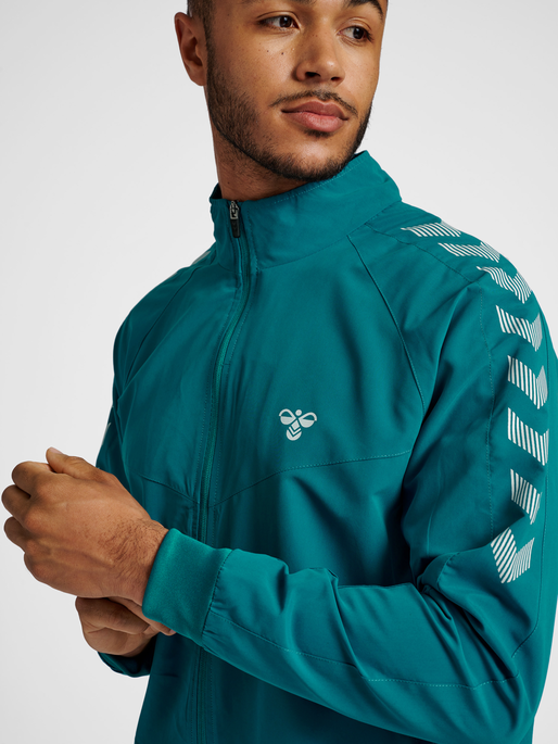 hmlGG12 TRACK JACKET, 7161, model