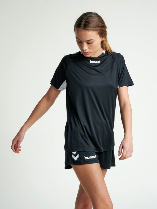 CORE TEAM JERSEY WOMAN S/S, BLACK, model