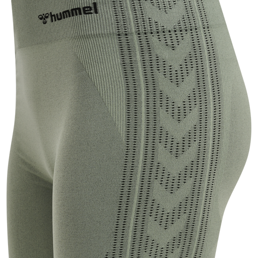 hmlMT SHAPING SEAMLESS MW SHORTS, LILY PAD, packshot