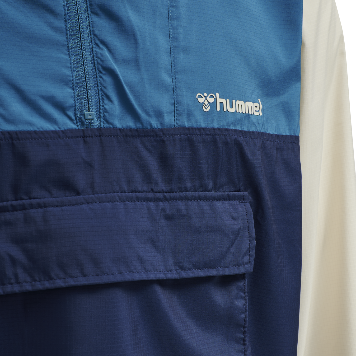 hmlAKELLO LOOSE HALF ZIP JACKET, 8370, packshot