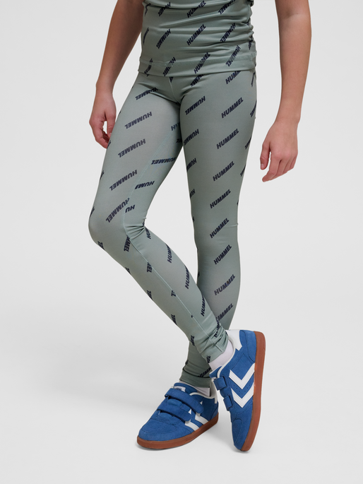 hmlSILJE TIGHTS, ICEBERG GREEN, model