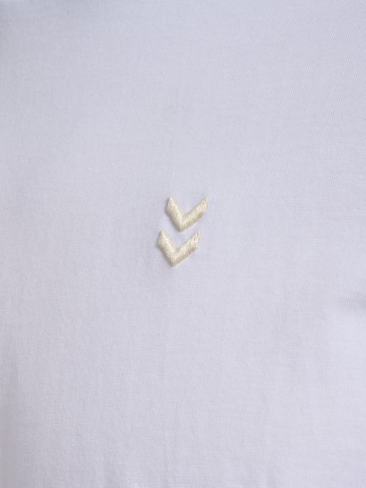 hmlPULSE T-SHIRT, WHITE hmlPULSE T-SHIRT, WHITE, packshot
