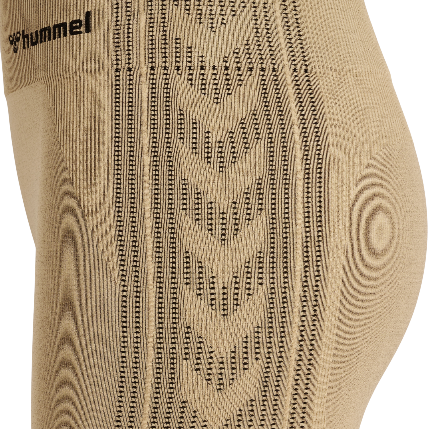 hmlMT SHAPING SEAMLESS MW SHORTS, CURDS & WHEY, packshot