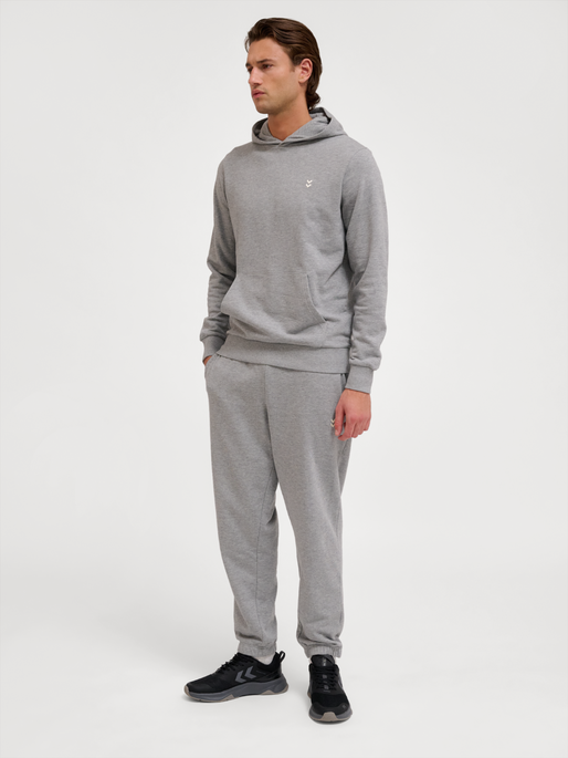 hmlPULSE SWEAT HOODIE, GREY MELANGE, model