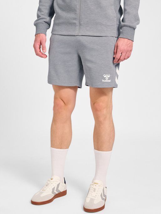 hmlMOVE 2.0 SHORTS, GREY MELANGE, model