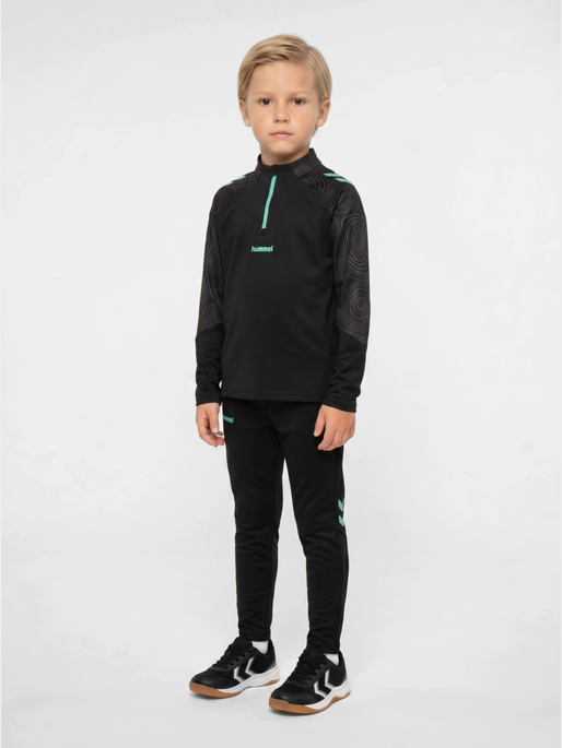 hmlBLAZE 2.0 TRAINING PANTS KIDS, BLACK/POOL BLUE, model