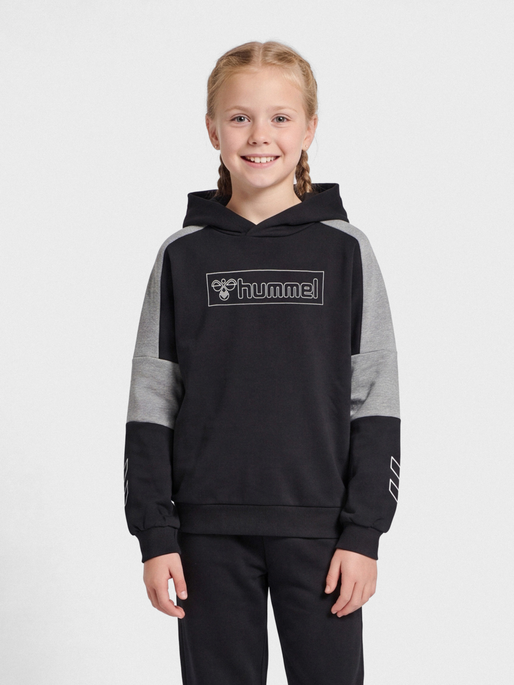 hmlBOXLINE HOODIE, BLACK, model
