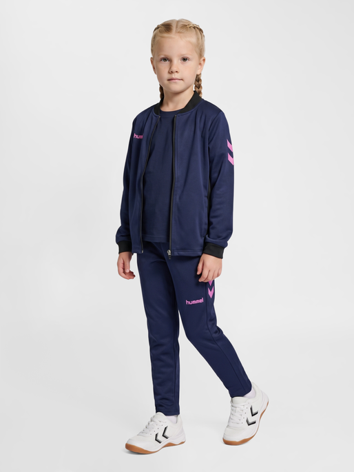 hmlBLAZE CLUB 26 TRACKSUIT KIDS, MARINE/PINK, model