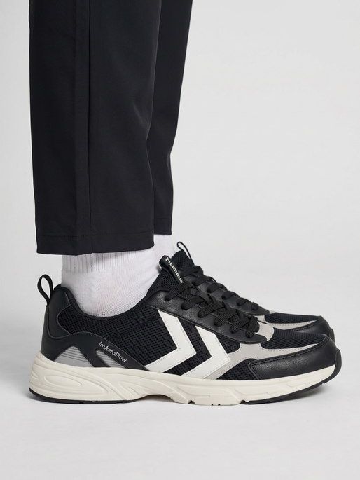 HML COREFORCE ONE, BLACK/BLACK, model