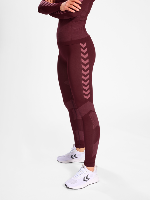 HUMMEL FIRST SEAMLESS TR TIGHTS W, BURGUNDY, model