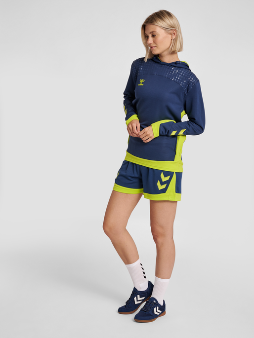 hmlLEAD WOMEN POLY HOODIE, DARK DENIM, model