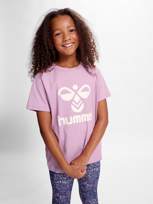 hmlTRES T-SHIRT S/S, LAVENDER MIST, model