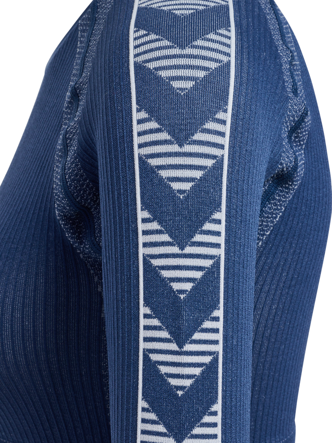 hmlMT BLAZE SEAMLESS T-SHIRT L/S, INSIGNIA BLUE, packshot