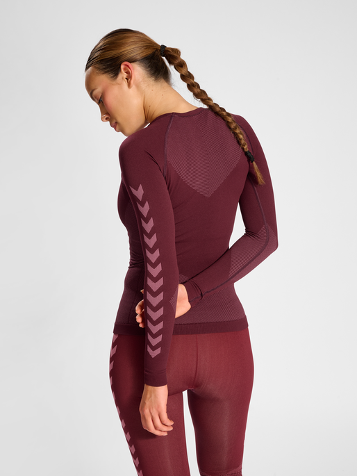 HUMMEL FIRST SEAMLESS JERSEY L/S W, BURGUNDY, model
