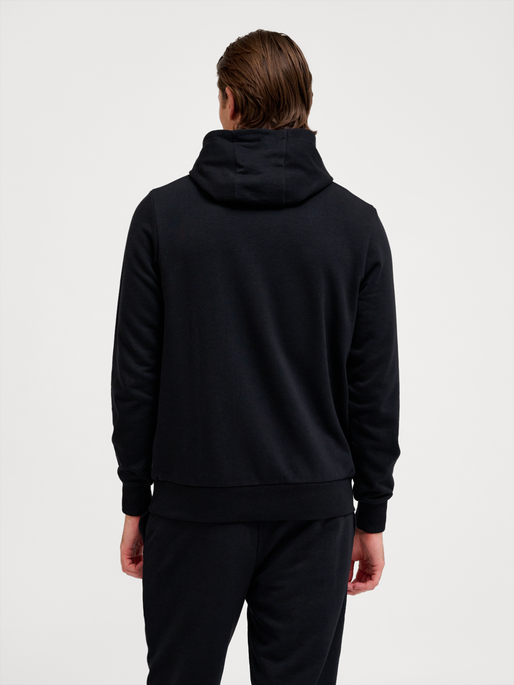 hmlPULSE SWEAT HOODIE, BLACK, model
