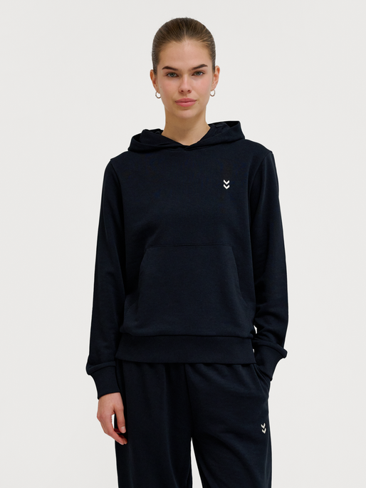 hmlPULSE W SWEAT HOODIE, BLACK, model